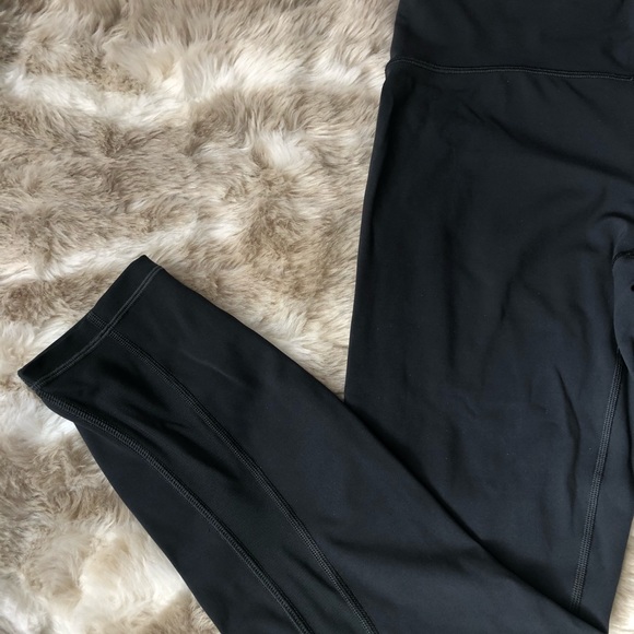 Lululemon Train Times Leggings 7/8 EUC Size 8 - Picture 6 of 8